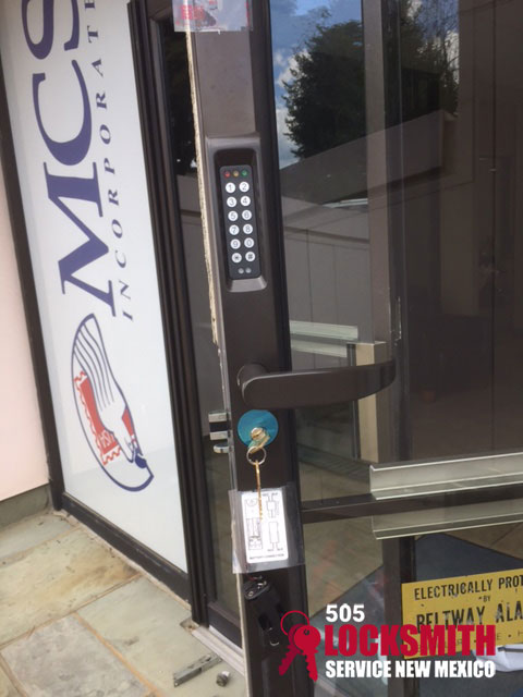 Emerency commercial lock installation in Albuquerque, NM